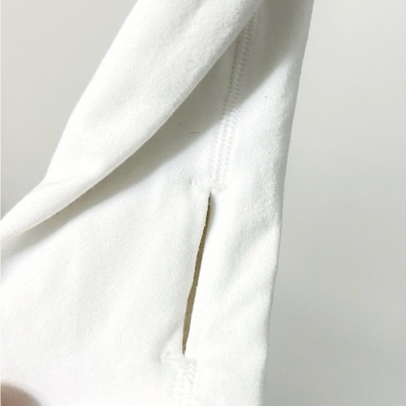 Lululemon Find Your Bliss Jacket Reversible Mesh Zip Up Cream White - Picture 8 of 9